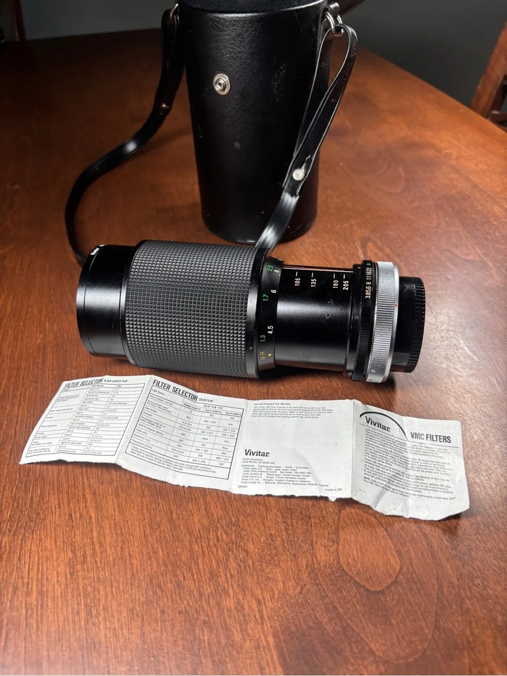 Macro focusing Camera Lens in Black with Carry Case
